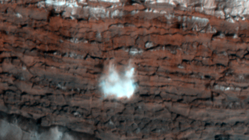 Illustration for article titled Mars Orbiter Spots a Huge Avalanche of Carbon Dioxide on the Red Planet